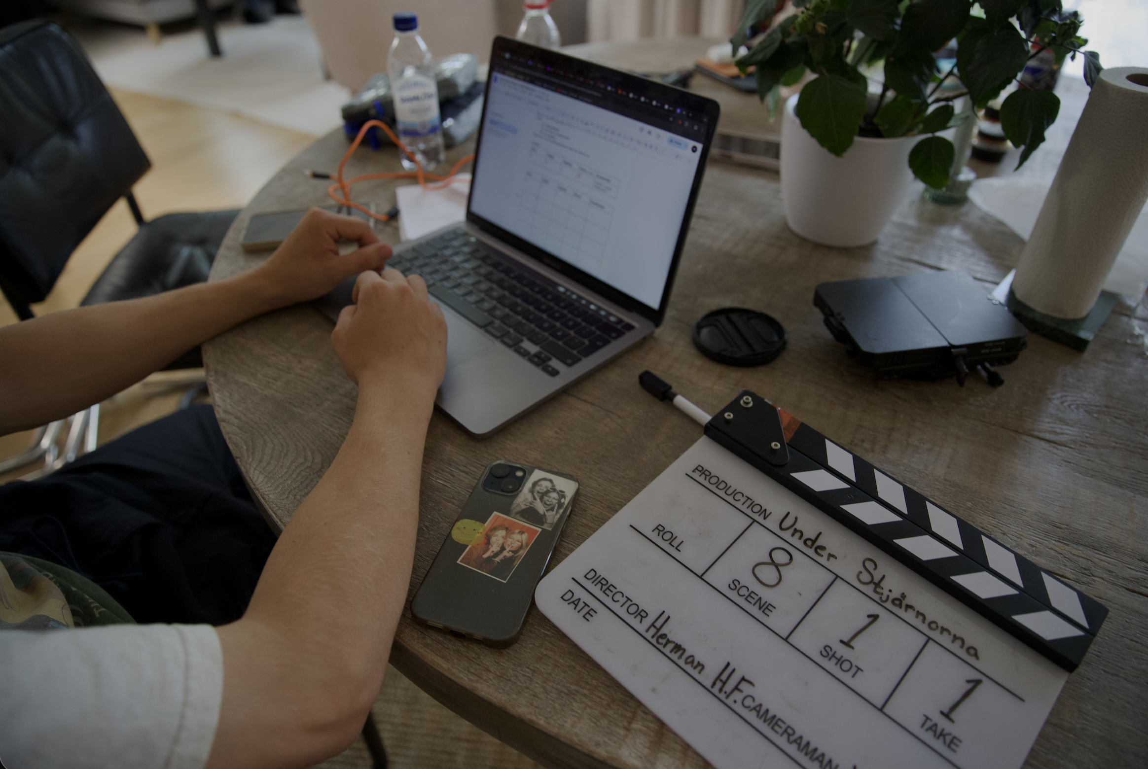 Behind the Scenes - Still 2